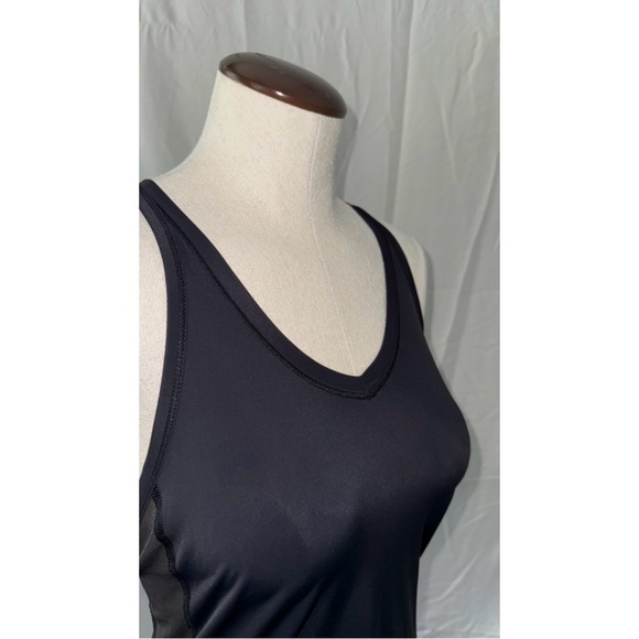 Lululemon Fast Lane Singlet - Picture 2 of 6